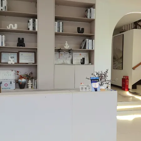 Yingyue Riverside Boutique Homestay