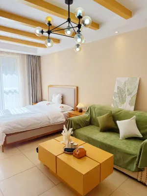 Orange Homestay (Fulong Four Seasons Town)