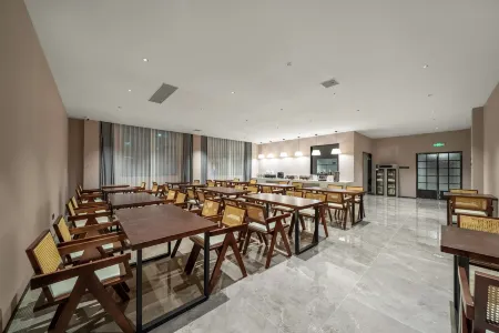 Huanpai Hotel Dexing Square Shangrao Отели рядом с достопримечательностью «Juyuan Tower»