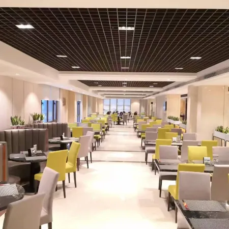 Xinyue Four Seasons Hotel (Tianwai Village)