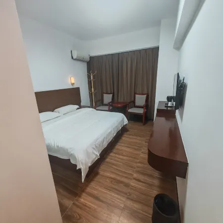 Mingzhu Holiday Hotel Hotels in Luoyuan