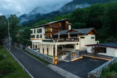 Solowandering·jiuzhaigou Hotels in Zhongzha Furrow Luneng Resort