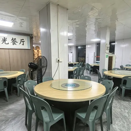 Moonlight Escape S HOTEL(Jieyang Jinxianmen Branch)