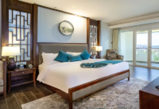 West Coast Resort Hotels in Chengmai