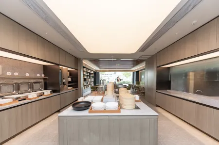 JI Hotel (Sucheng District Government Suqian) Отели рядом с достопримечательностью «Nanhailu Theme Square»