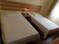 如家酒店(北京上地清河地铁站店) - 标准双床房