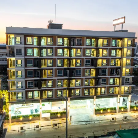 Thongchen Residence Отели рядом с достопримечательностью «Ват лонг Кхру»
