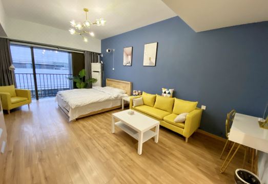 JIANGUO Apartment Room 1