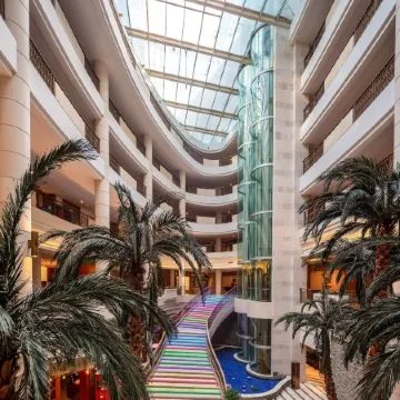 Palace Hotels (Chongqing Nanbin Road Holy Land Hot Spring Branch)