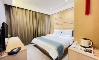 Gongyi Jin and Yue Hotel