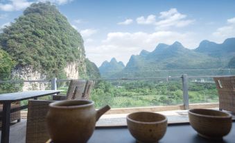 Yangshuo Chashi Hotel (Yulonghe Jiuxian Wharf Branch)