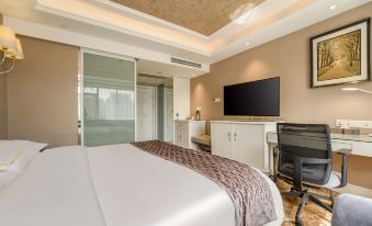 Yantai Bihai Hotel (Yantai Station Wanda Plaza)