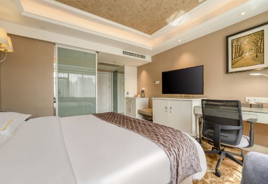 비하이 호텔 전경