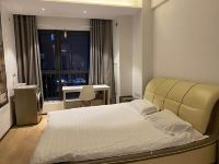 南京酷莓的电竞小家公寓 - 温馨一室大床房