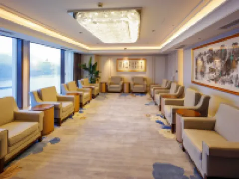 โรงแรมจอยเออร์ โรงแรมในถงหลู่