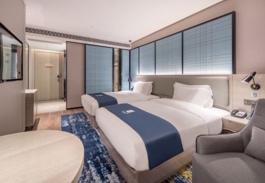 이쟈무 호텔 위치