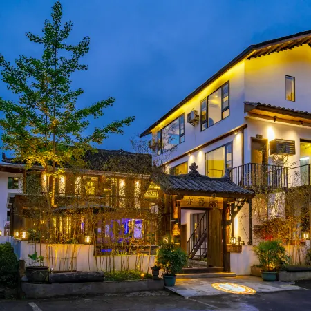 Fanjing Mountain also likes B & B