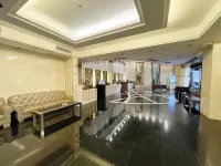 Sky Mall Hotel
