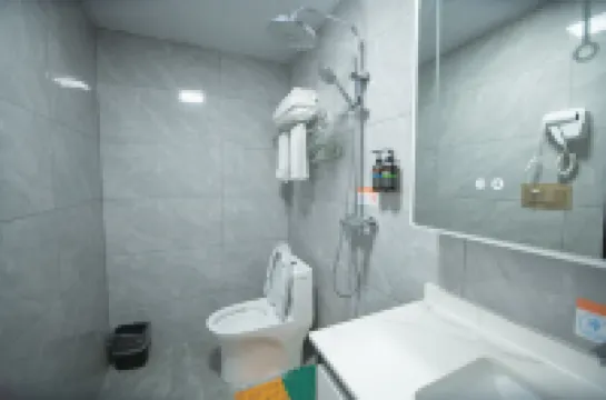 鶴峰銘城山水ホテル