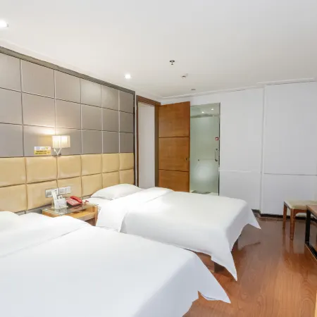 Celebrity Hotel (Jincheng Central Pedestrian Street People's Hospital Store)