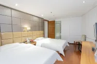 Celebrity Hotel (Jincheng Central Pedestrian Street People's Hospital Store)