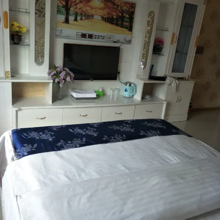 Haidong Jiayue Family Hotel