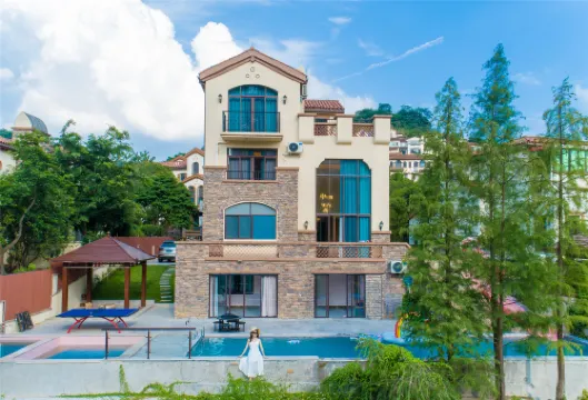 Huizhou Nankunshan R&F Health Valley Mitu Pool Villa