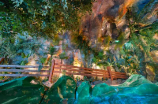 Xiangyang Yunhai Hotel