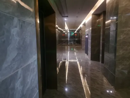 Pingyi Binhe New Fashion Apartment Отели рядом со станцией Pingyi Railway Station