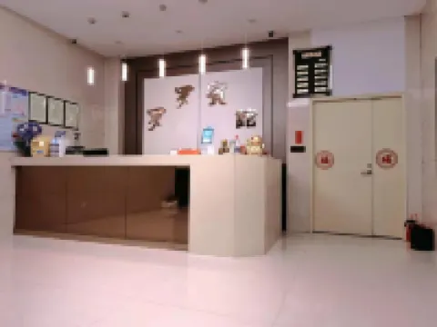 Luoluo Hotel