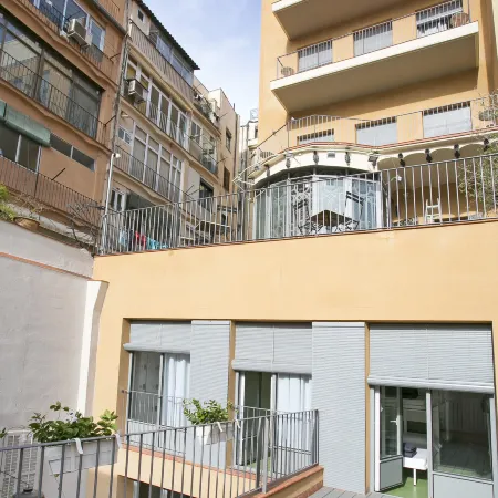 Sant Jordi Hostels Rock Palace Отели рядом с достопримечательностью «Готический квартал»