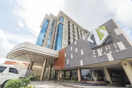 Zuri Hotel