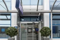 Scandic Helsinki Airport Hotels near Lentoaseman Asema