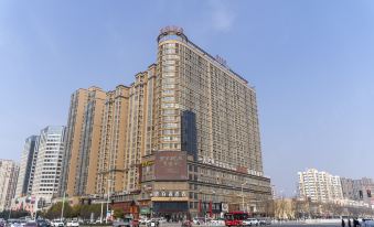 Zhumadian Baixuan Hotel (Zhumadian West High-speed Railway Station)