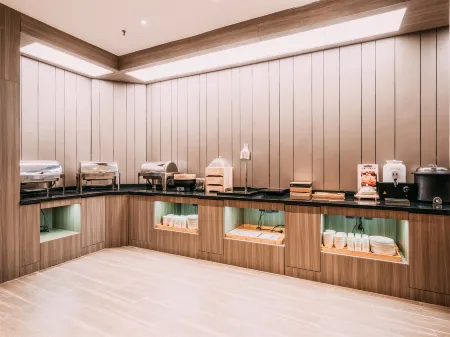 HanTing Hotel (Taiyuan Jiefang Road Wanda Plaza) Отели рядом с достопримечательностью «Duofu Temple»