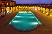 Vesta Bikaner Palace - Pools