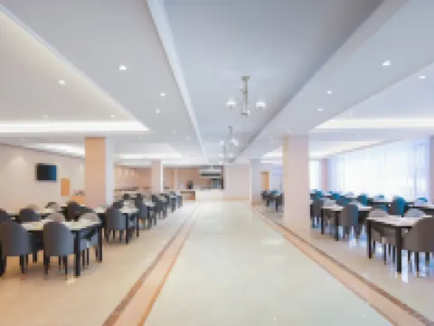 โรงแรมวิอีนนา โฮเต็ล สาขา มัลคัง โรงแรมในปาร์คัม