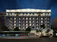 Ananas Polaris Hotel (Tongde Kunming Plaza Beichen Fortune Centre) Hotels near Kunming Waterfall Park