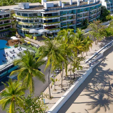 Homm Bliss Southbeach Patong Отели рядом с достопримечательностью «Пляж Мерлин»