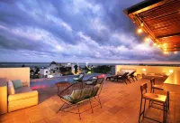 We Hotels