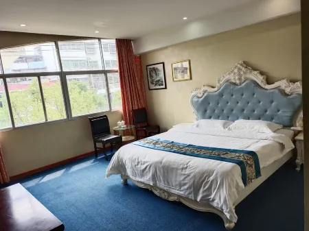 Baile Express Hotel in Shangyou County Отели рядом с достопримечательностью «Tianmu Yangming Dream Water World»