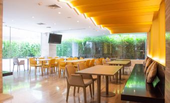 Tango Vibrant Living Hotel