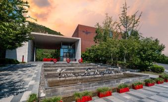 Suzhou Tonino Lamborghini Rosso Hotel