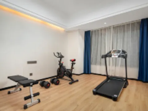 โรงแรมไคริอาด (จัตุรัสอู่เยว่ กุ้ยกัง สถานีรถไฟความเร็วสูง)