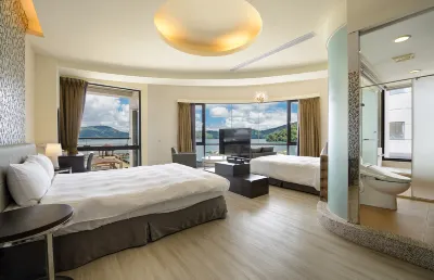 Hu Yue Lakeview Hotel