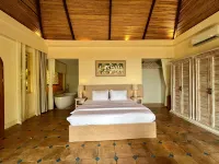 Coco Grove Beach Resort, Siquijor Island - balcony