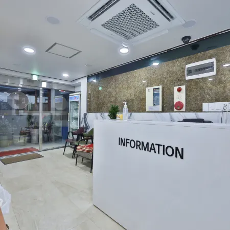 Seoul Central Hotel Отели рядом с достопримечательностью «Алтарь Хвангудан»