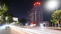 더화 호텔 Changdeshi Dongfanghong Museum 주변 호텔