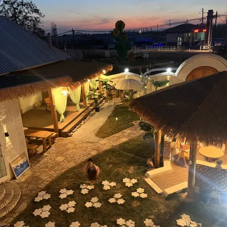 Hobbit House in Yining