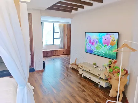 Ruoyin Hostel Отели рядом с достопримечательностью «Gulou Culture Square»